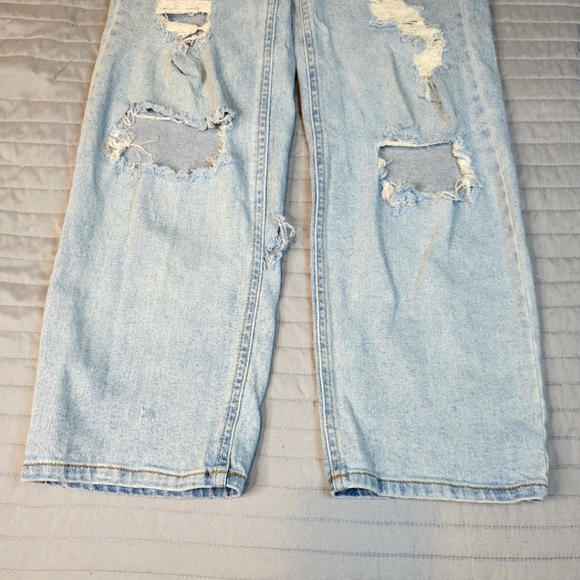 Women's Wild Fable, High Rise, Distressed, Light Wash Denim Pants, Size … - Picture 11 of 16